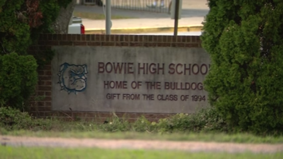 Teen robbed at gunpoint near Maryland school shortly after dismissal