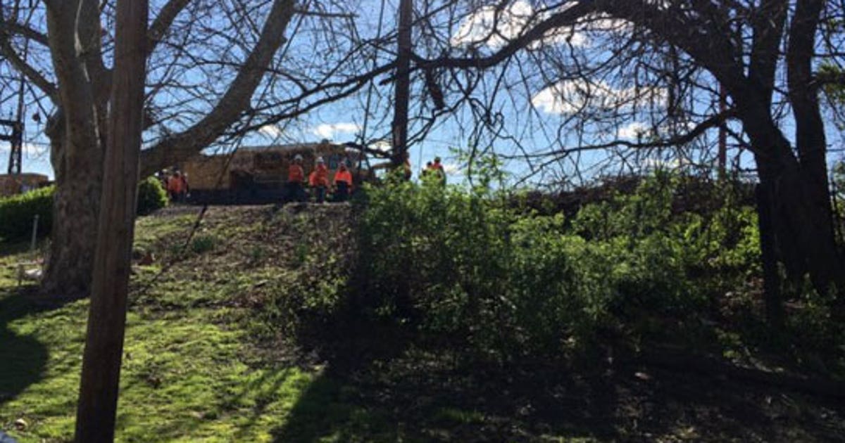 2 dead after Amtrak train from New York City derails | FOX 5 New York