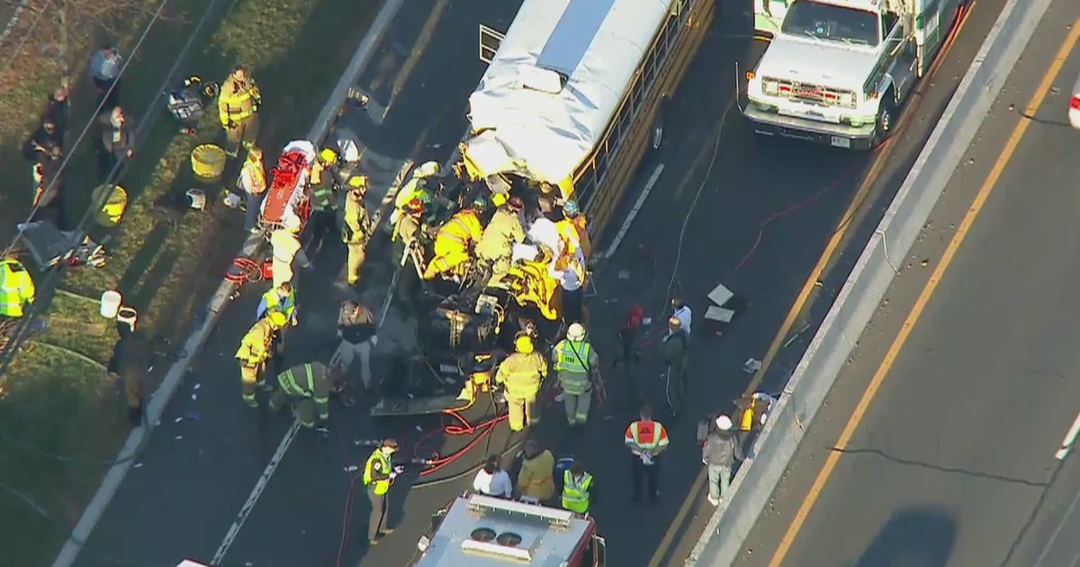 School bus crashes into tractor-trailer | FOX 5 New York