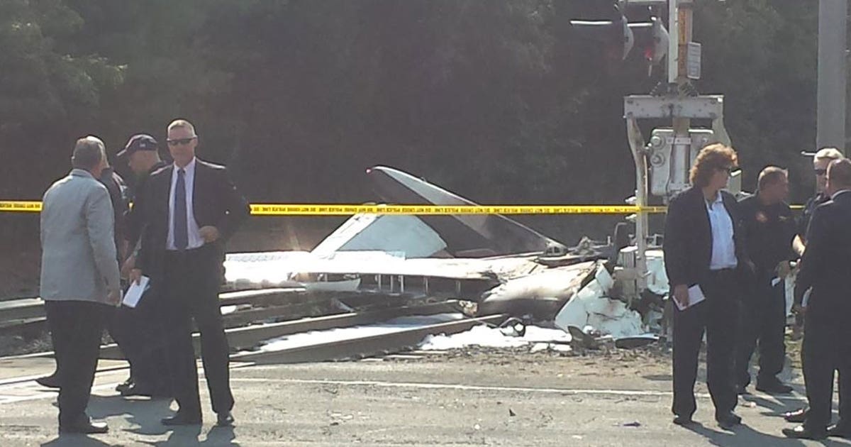 1 killed, 1 hurt in small plane crash on Long Island railway | FOX 5 ...