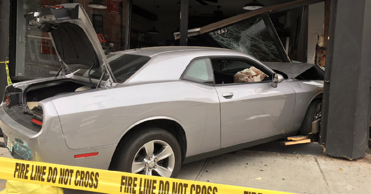 4 hurt as car slams into Brooklyn store | FOX 5 New York