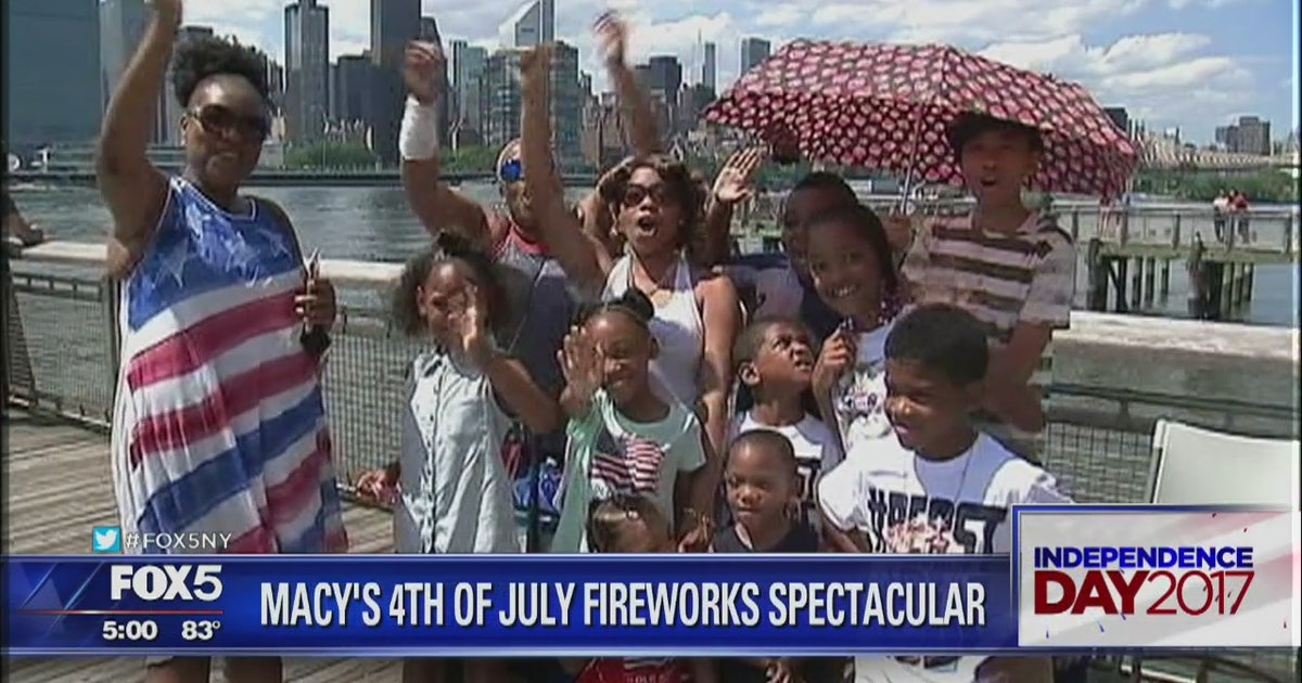 Visitors prepare for Macy's fireworks show | FOX 5 New York
