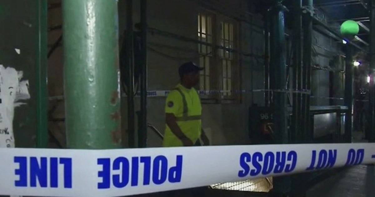 Teen stabbed in neck inside subway station | FOX 5 New York