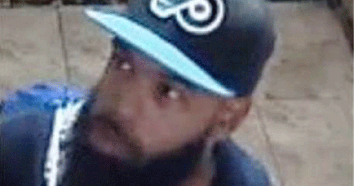 Cops hunt man who attacked elderly woman in robbery | FOX 5 New York