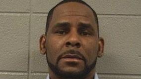 R. Kelly charged with more sex-related crimes in Chicago