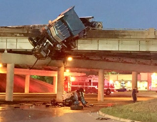 18-wheeler crash_1523016382529.jpg-409650.jpg