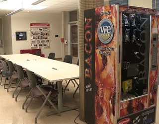OHIO_STATE_GETS_BACON_VENDING_MACHINE__VO___WSYXBACONVENDINGMACHINE.mp4.00_00_40_34.Still002_1544184916899-401385.jpg
