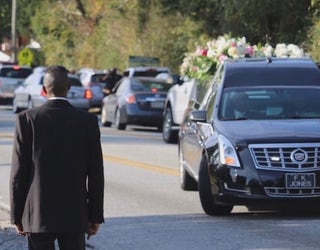 V KIM PORTER FUNERAL 11P_00.00.05.20_1543159525970.png-404959.jpg