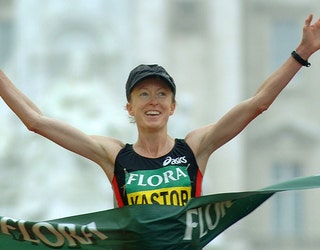 AP_LONDON_MARATHON_DEENA_KASTOR