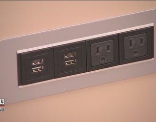 Beware_public_USB_charging_stations_0_20180523024511-401385
