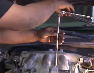 FOX5NY_CAR_REPAIR_HIGH_SCHOOL_1_061219_1560378723749.jpg