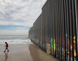 GETTY-mexico-border-wall_1549382786991-404023-404023.jpg