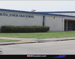 Junior_high_school_students_caught_drink_1_20160830224647-408795