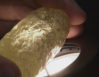 Massive_diamond_from_Canada_0_20190129232735