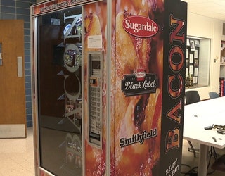OHIO_STATE_GETS_BACON_VENDING_MACHINE__VO___WSYXBACONVENDINGMACHINE.mp4.00_00_14_03.Still001_1544184894621-401385.jpg