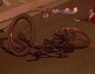 14-year-old bicyclist struck by car dies