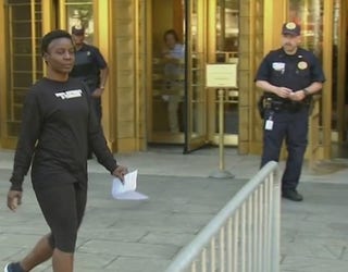 Statue_of_Liberty_climber_in_court_0_20180705212659