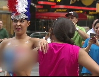 Topless_Times_Square_0_20150820021948