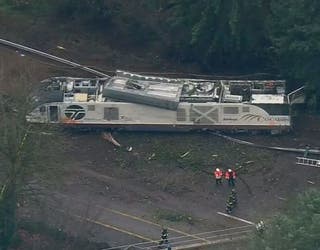 amtrakcrash (2)_1513681696494.jpg-401720.jpg