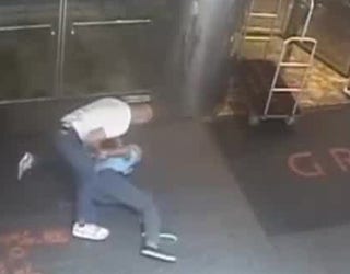 blaketakedown_1442002882172.jpg