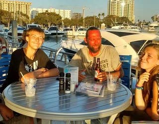 missing family_1466617993222-401385.jpg