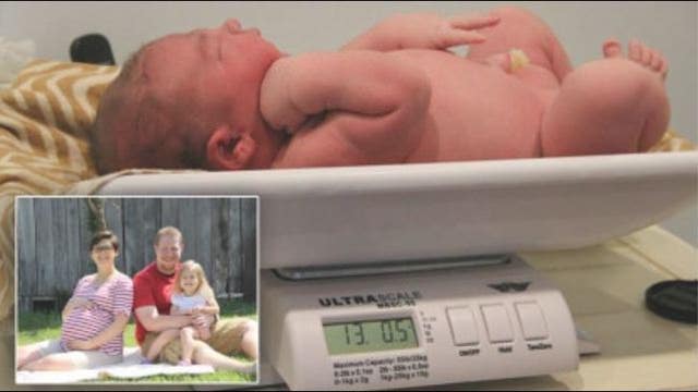 Mom gives birth naturally to 13-pound baby