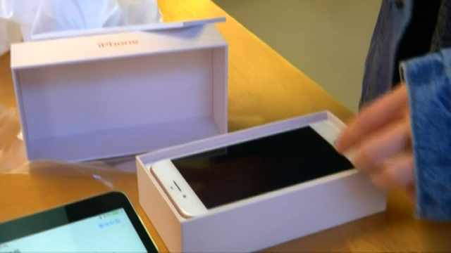 Review: Glitzy iPhone X aside, the iPhone 8 is fine for most