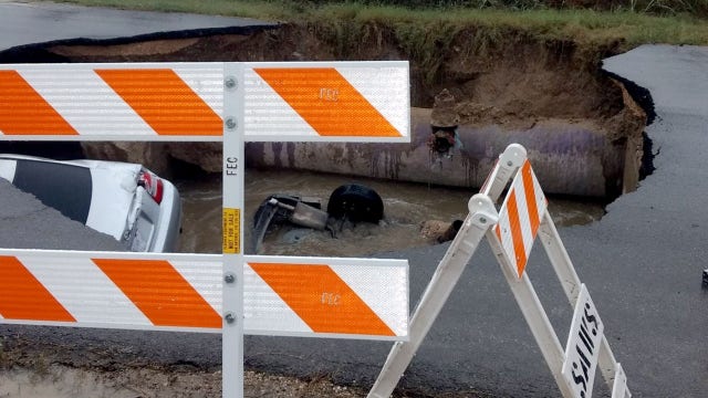 Driver killed by Texas sinkhole identified as deputy