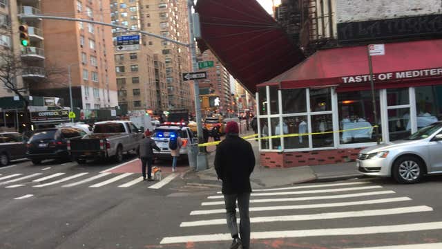 Strong winds lash New York area