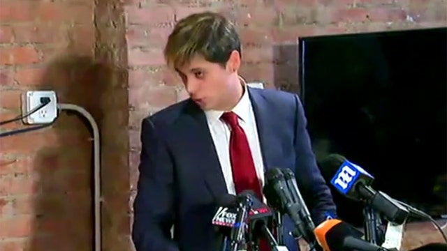 Milo Yiannopoulos resigns from Breitbart