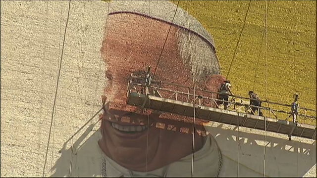 Pope Francis mural in Manhattan