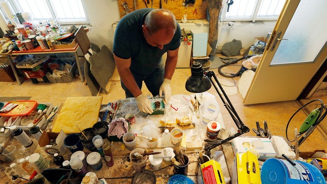 Prague Zoo takes a closer look at poop