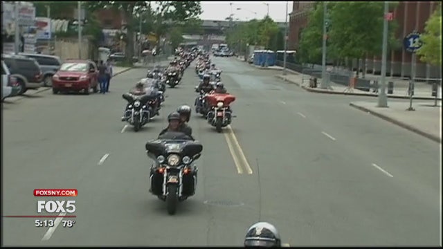 Cuomo's breast cancer motorcycle ride