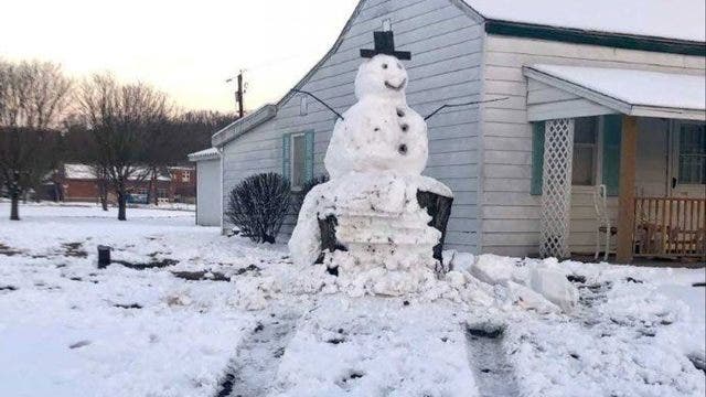 Kentucky driver seemingly tries to destroy snowman, surprised when they hit tree stump