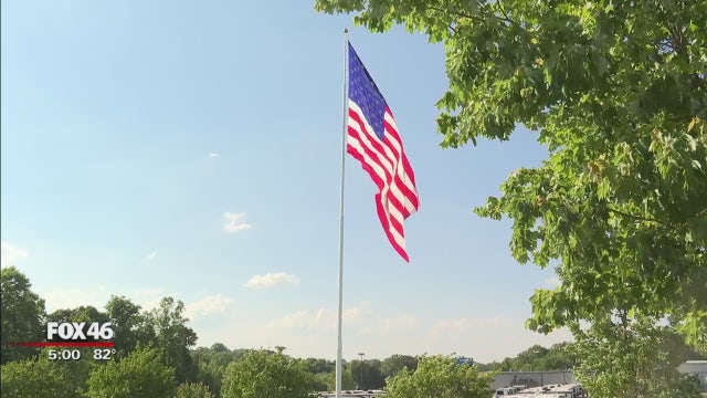 Business says limits on US flag size unconstitutional