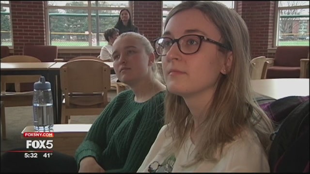 College students watch, discuss Trump inauguration