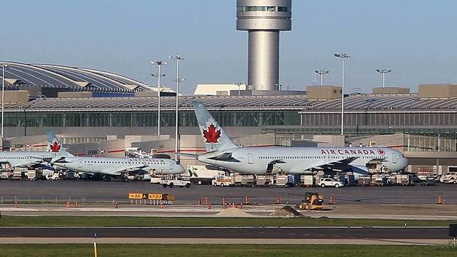 Business class passenger throws 'hissy fit,' causes 5-hour flight delay over meal