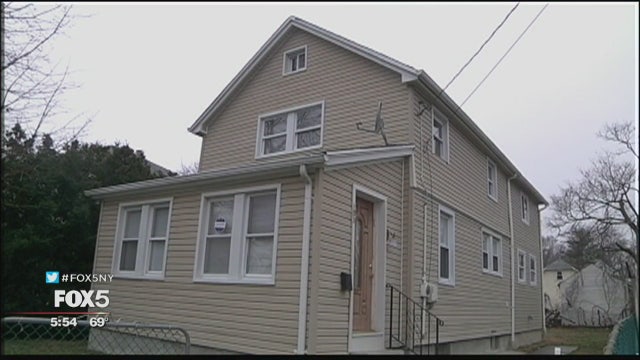 Long Island veteran, family get help moving into new home