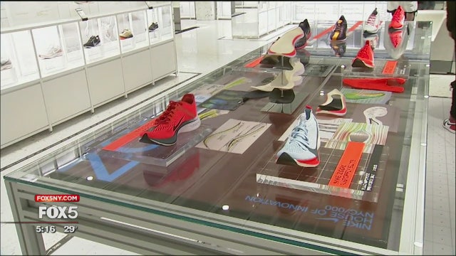 Nike bets you'll like app-based shopping while you're inside flagship store