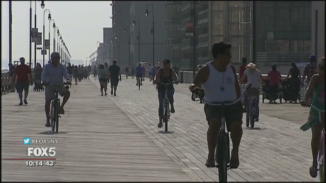 Long Beach votes down boardwalk alcohol sales
