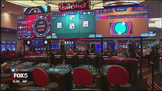 Long Island casino drawing big crowds