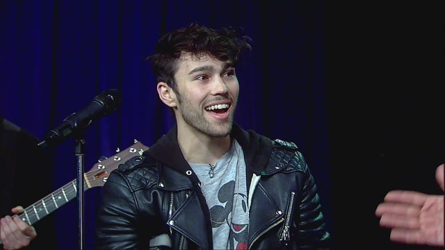 MAX performs 'Gibberish'