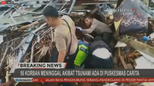Indonesia searches for tsunami victims; death toll hits 373