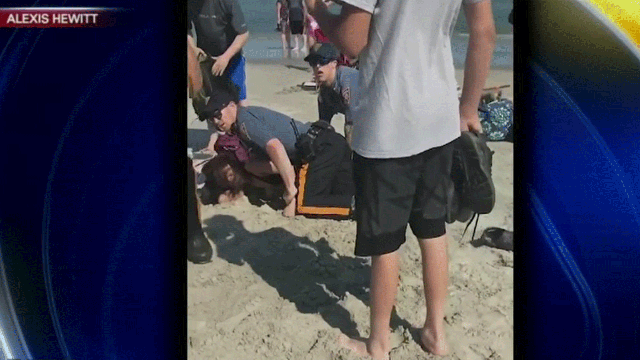 Mayor defends cops in beach arrest of woman
