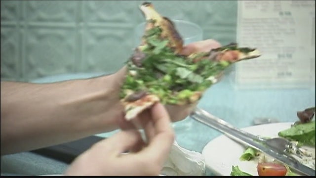 Study:  Men eat more around women