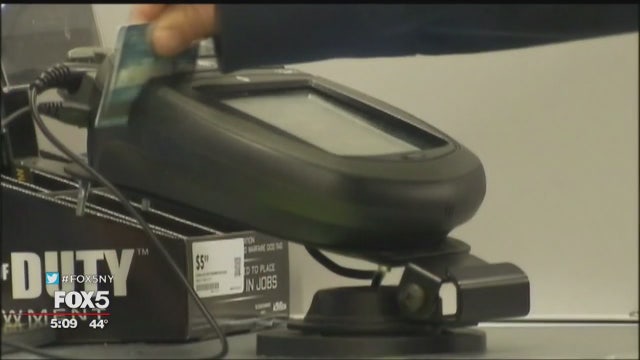 New Jersey enacts law barring cashless stores