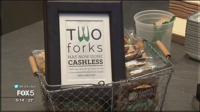 Growing number of NYC restaurants going cashless