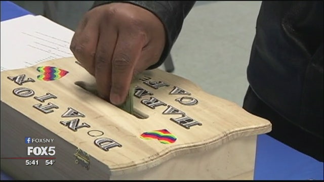 Patrons pay what they can for a meal at pop-up cafe on Long Island