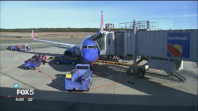 Air traffic controllers frustrated by government shutdown