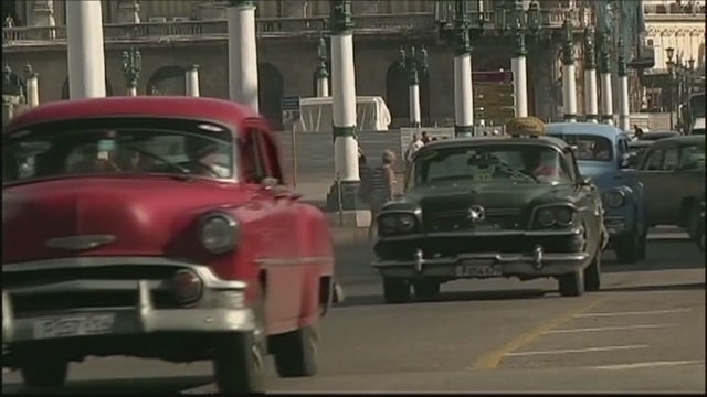 U.S., Cuba sign deal on commercial flights